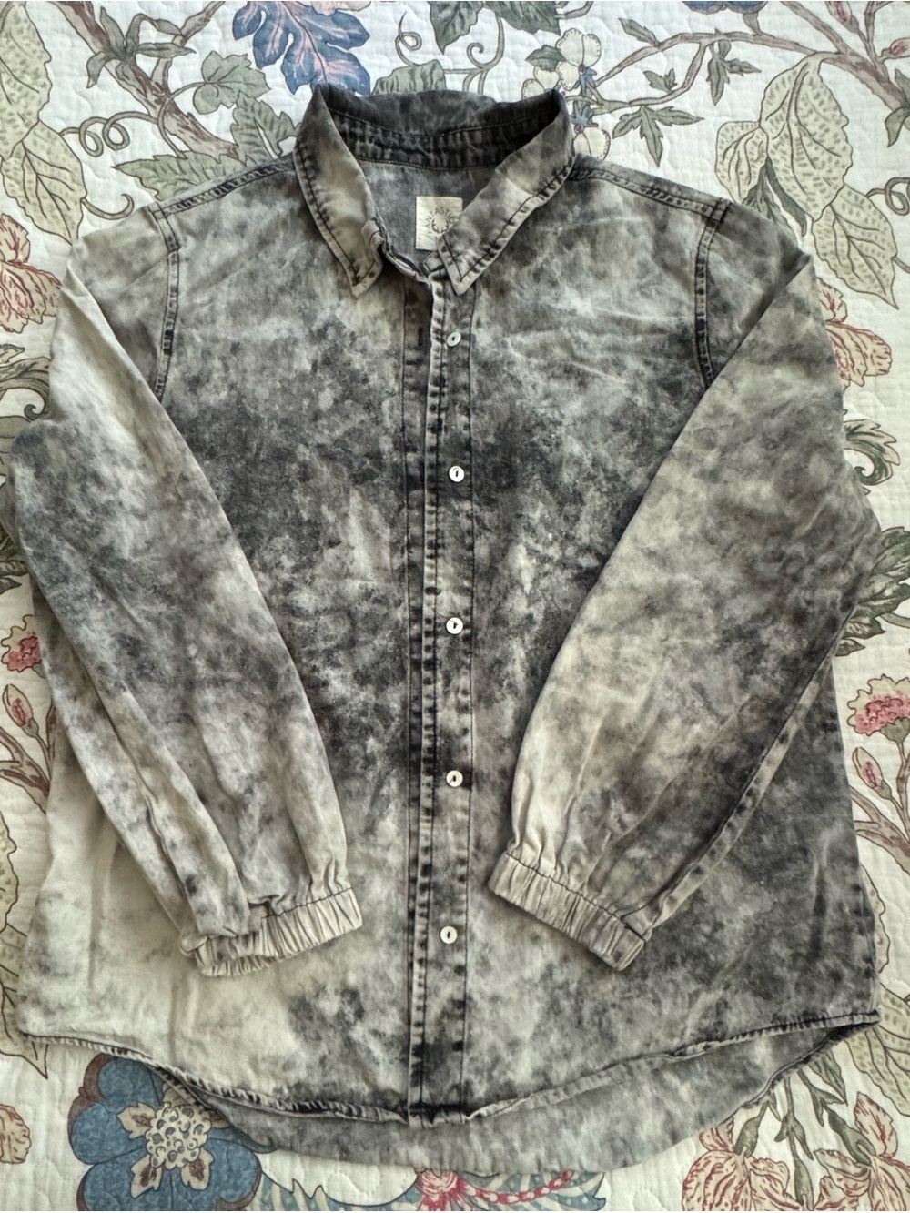 Fantastic Fawn Acid Wash 100% Cotton Button-Up Shirt